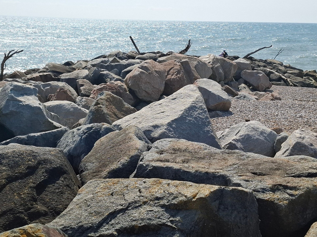 West Bay West Pier-West Bay必去景点