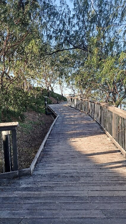 Emu Park Memorial Walk景点图片