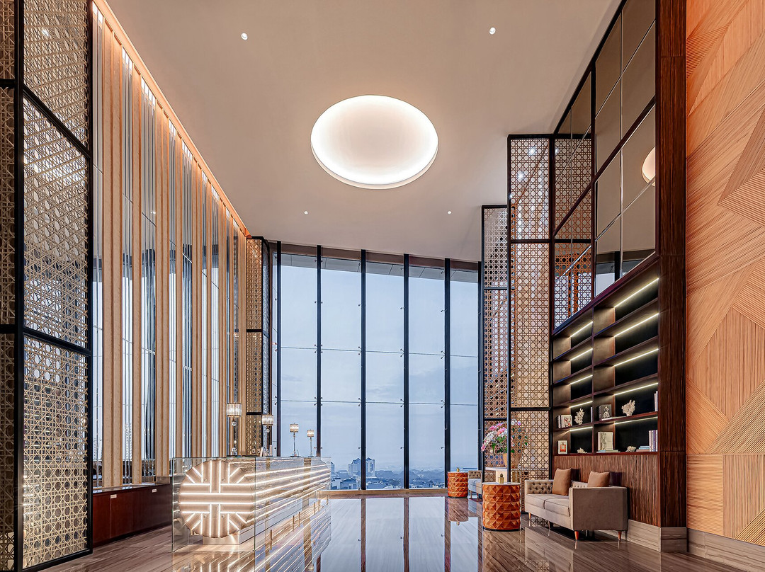 泗水酒店住宿-Whiz Luxe Hotel Spazio Surabaya