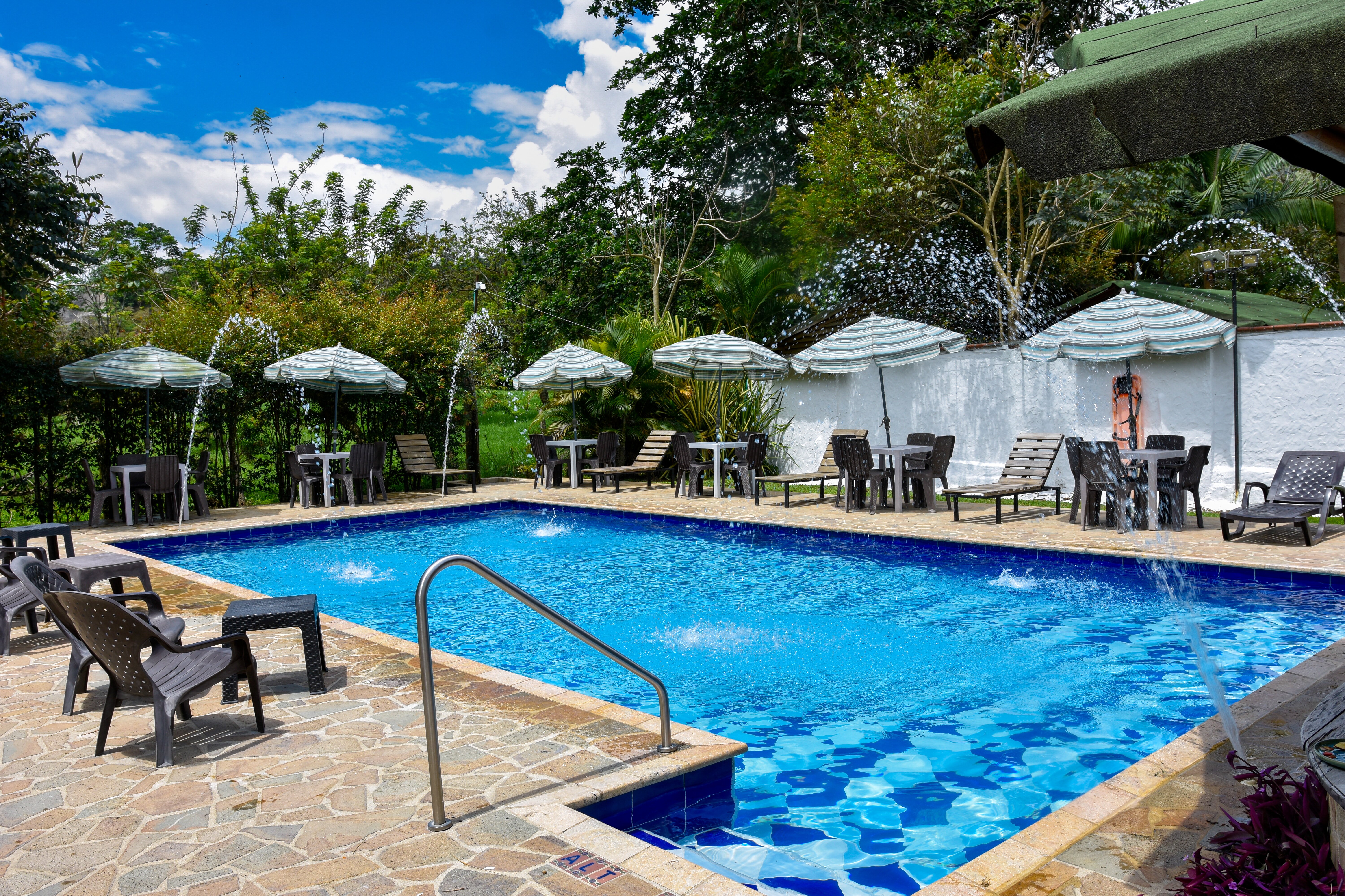 Finca Hotel Wayra-泳池