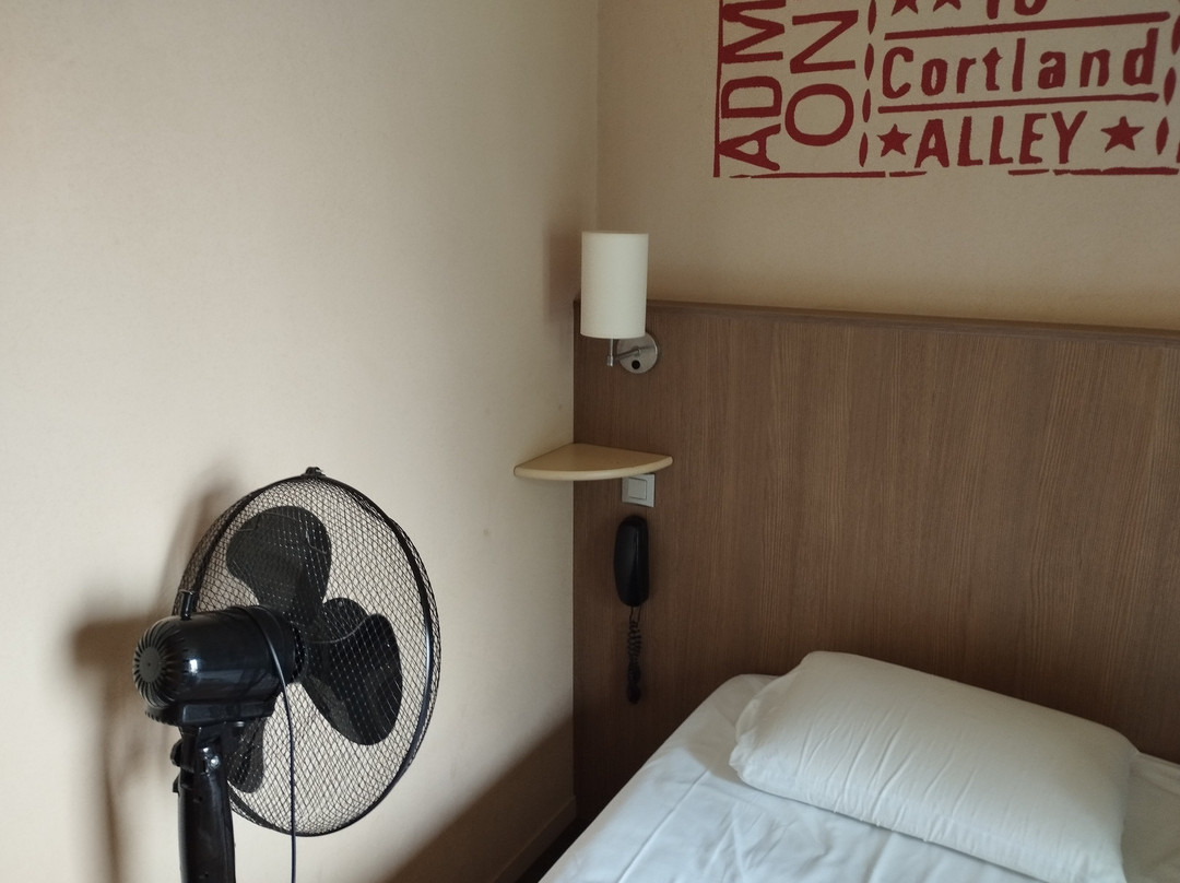 Brit Hotel Azur主图