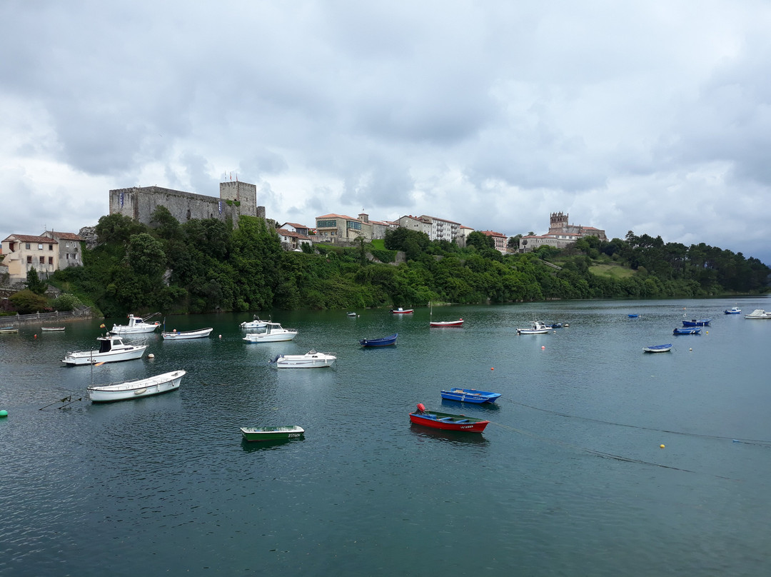 Playa Meron-San Vicente de la Barquera必去景点