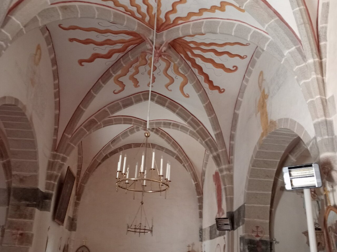 Eglise de la Nativité de la Vierge-Glenic必去景点