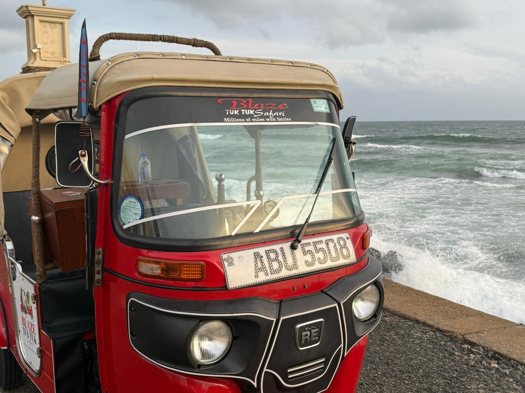 BLAZE TUK TUK TOURS-科伦坡必去景点