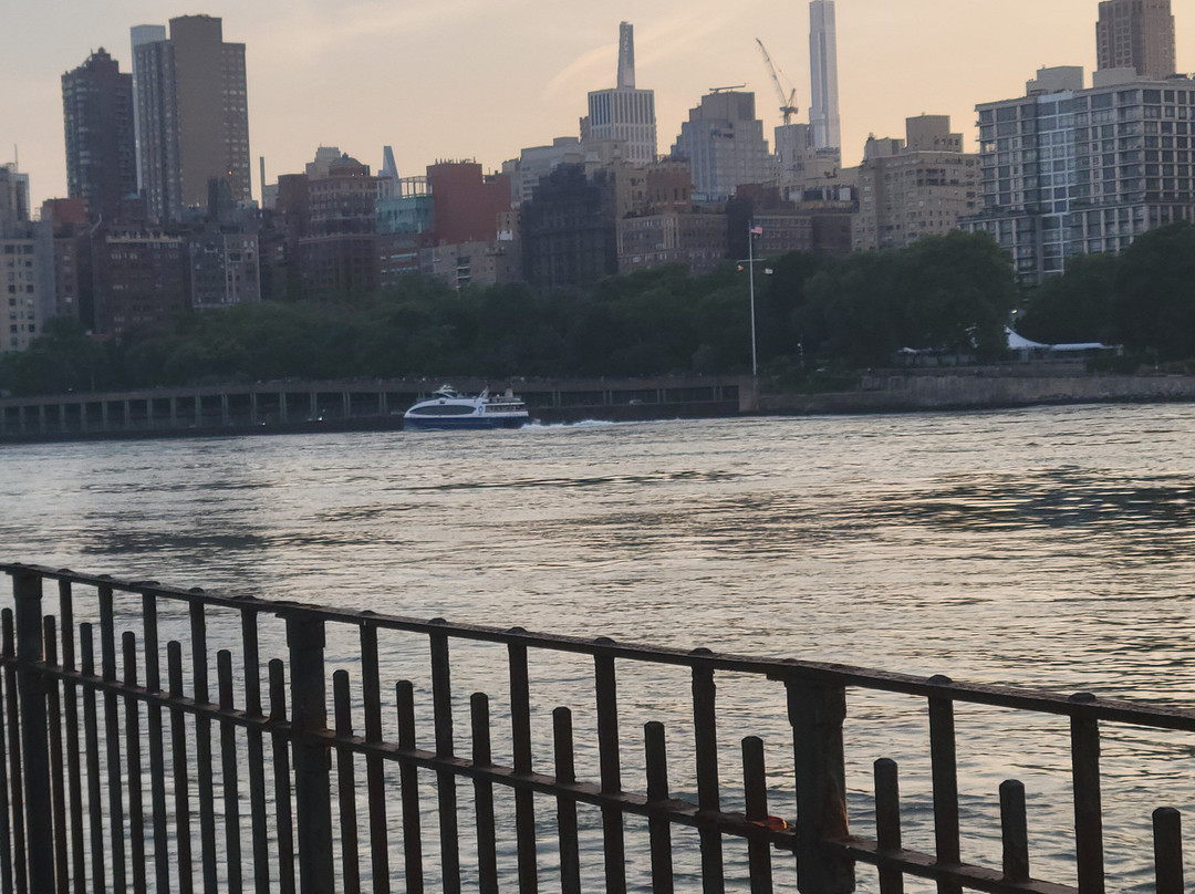 Whitey Ford Field-阿斯托里亚必去景点