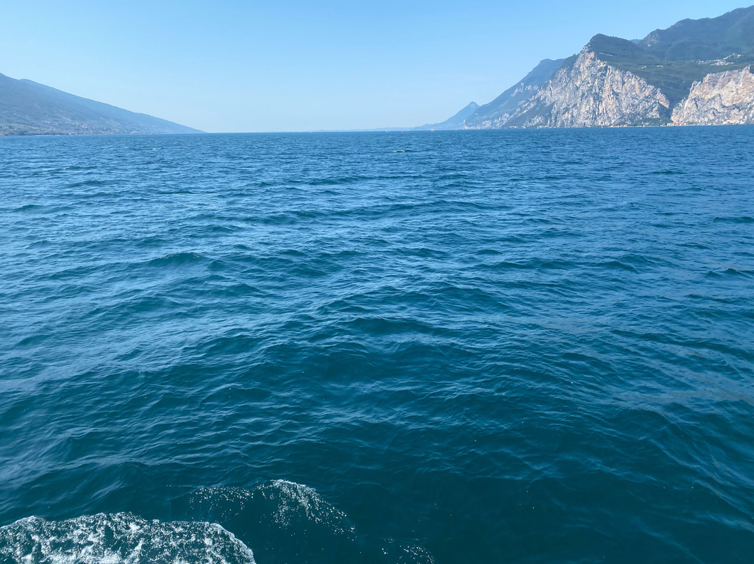Ferry from Malcesine to Limone and Riva-马切尔西涅必去景点