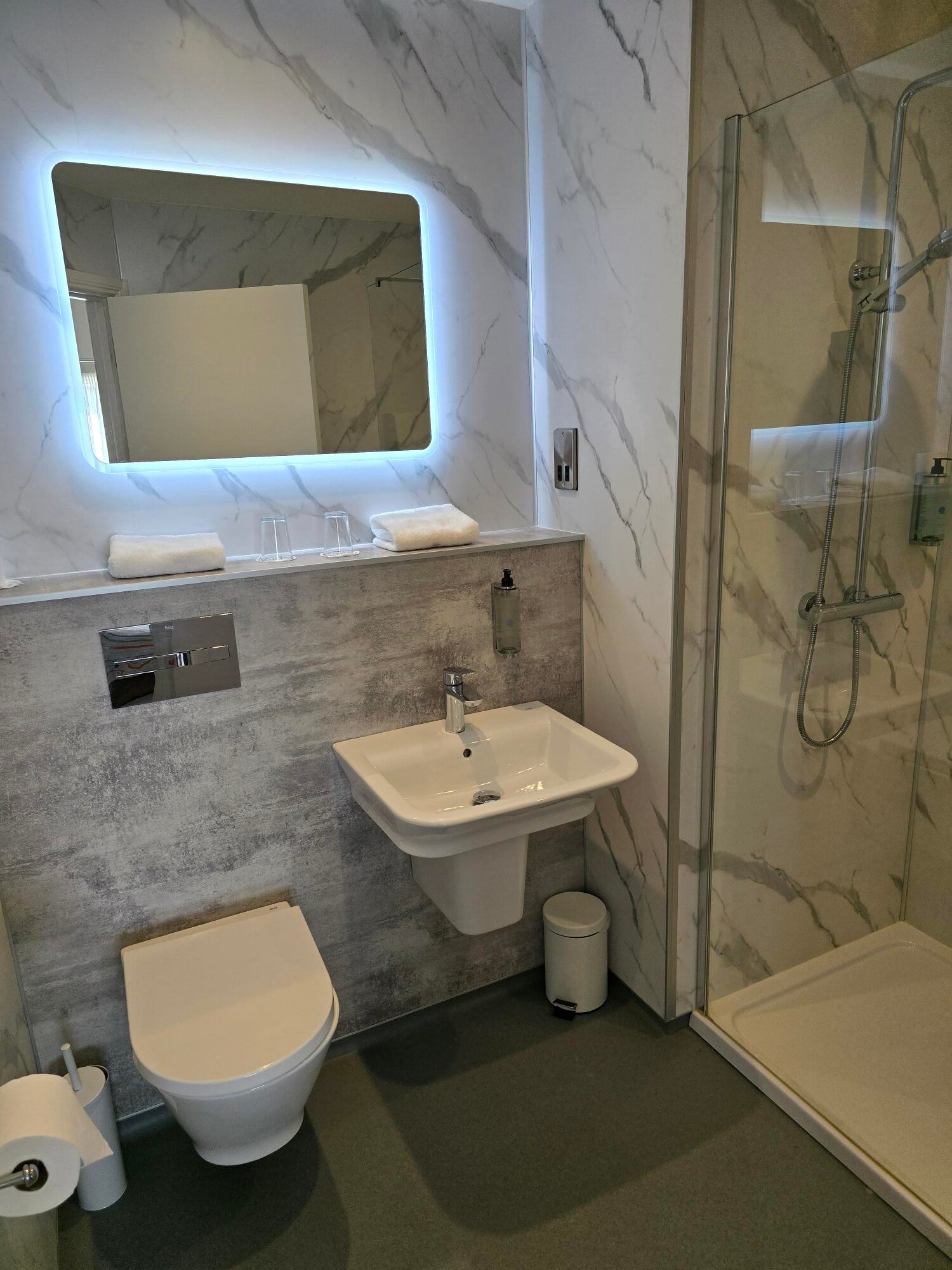 The Lodge Hotel-浴室