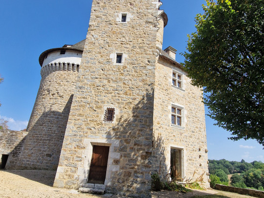 Château De Saignes-Saignes必去景点