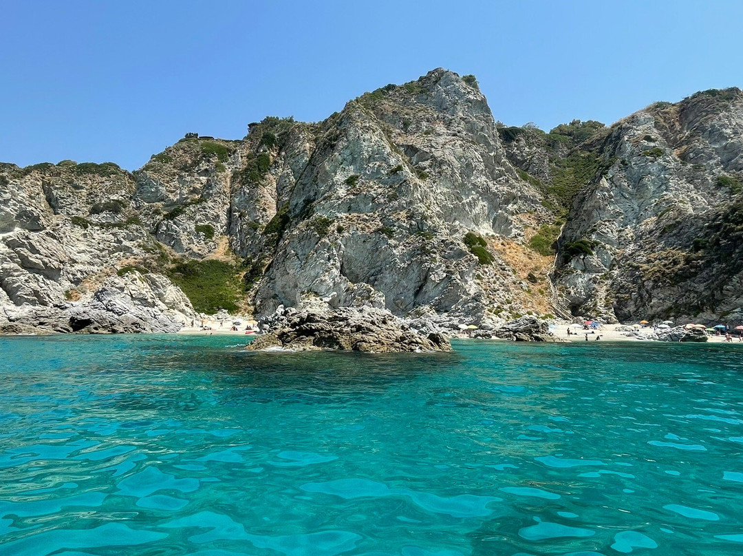 Grotticelle Beach-Capo Vaticano必去景点