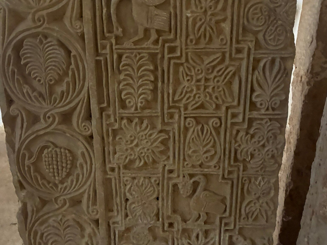 Monastery San Miguel de Escalada-Gradefes必去景点