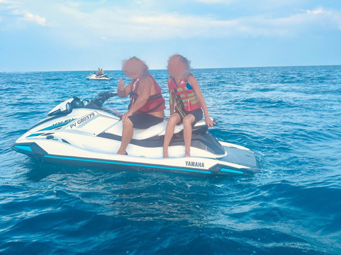 St Cyp Jet Evasion-Saint-Cyprien必去景点