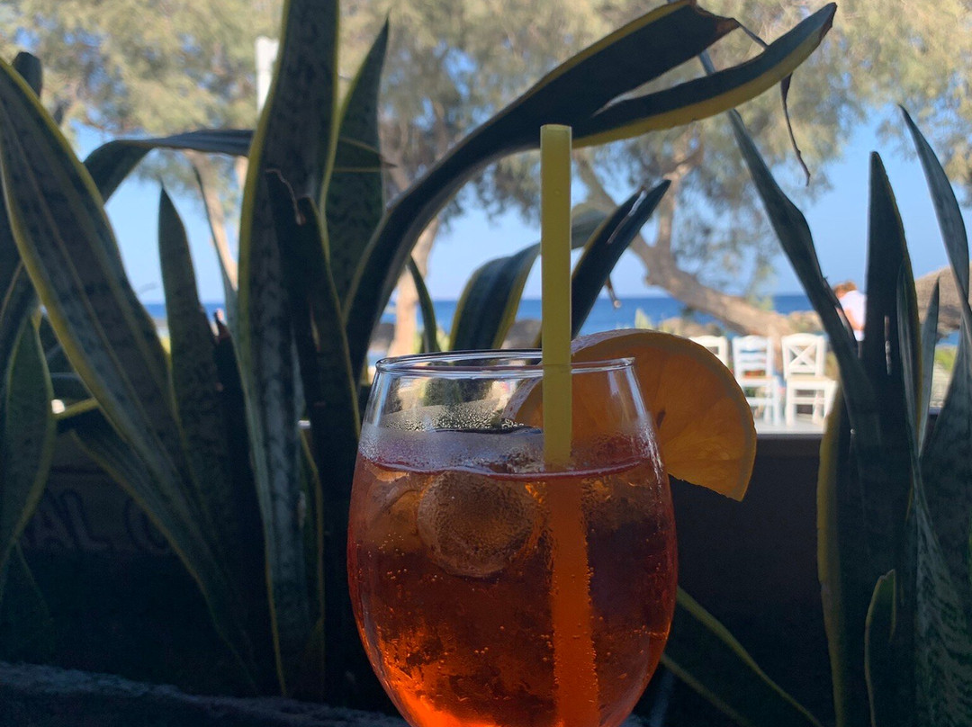 Love Boat Bar-卡马里必去景点