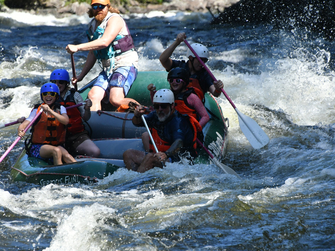Three Rivers Whitewater Rafting-The Forks必去景点