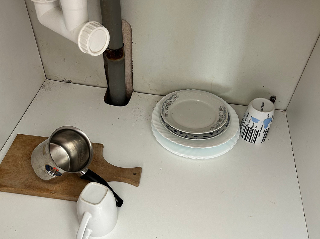 Derekas Studios主图