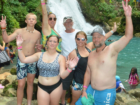 A.I.W TOURS AND EXCURSION OCHO RIOS