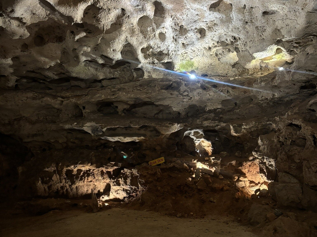 Jacob's Cave-Versailles必去景点