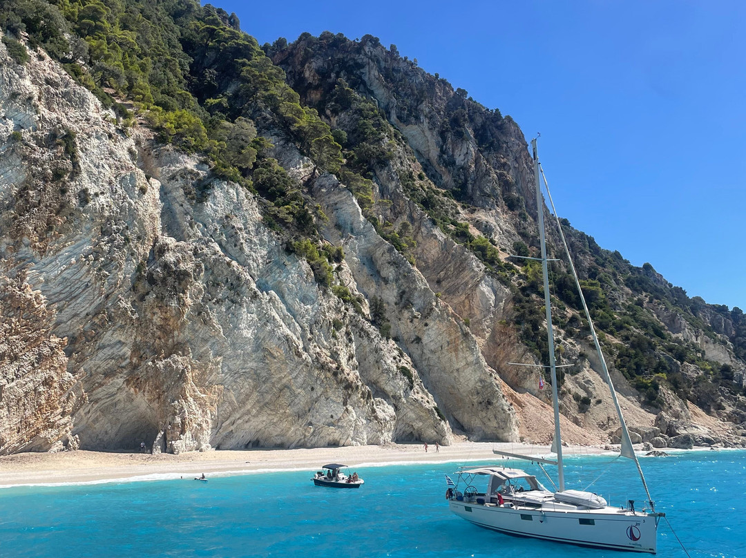 Makedonia Palace Boat-Nidri必去景点