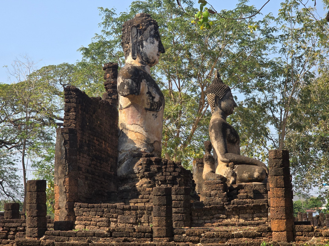 Wat Phra Si Rattana Mahathat-素攀武里必去景点