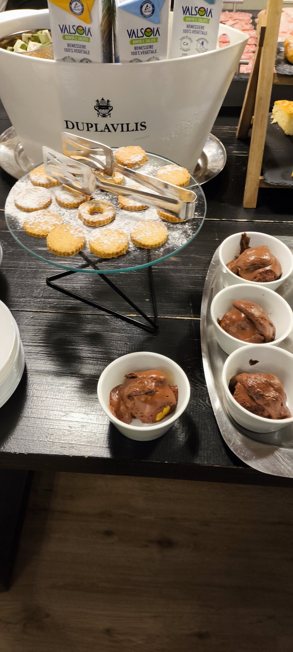 Continental Hotel-官方