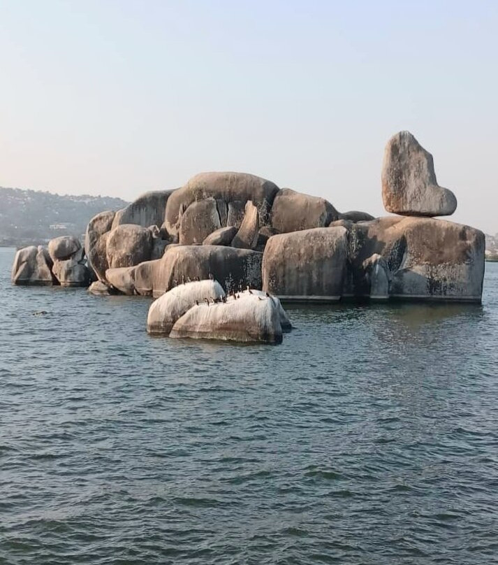 Bismarck Rock-姆万扎必去景点