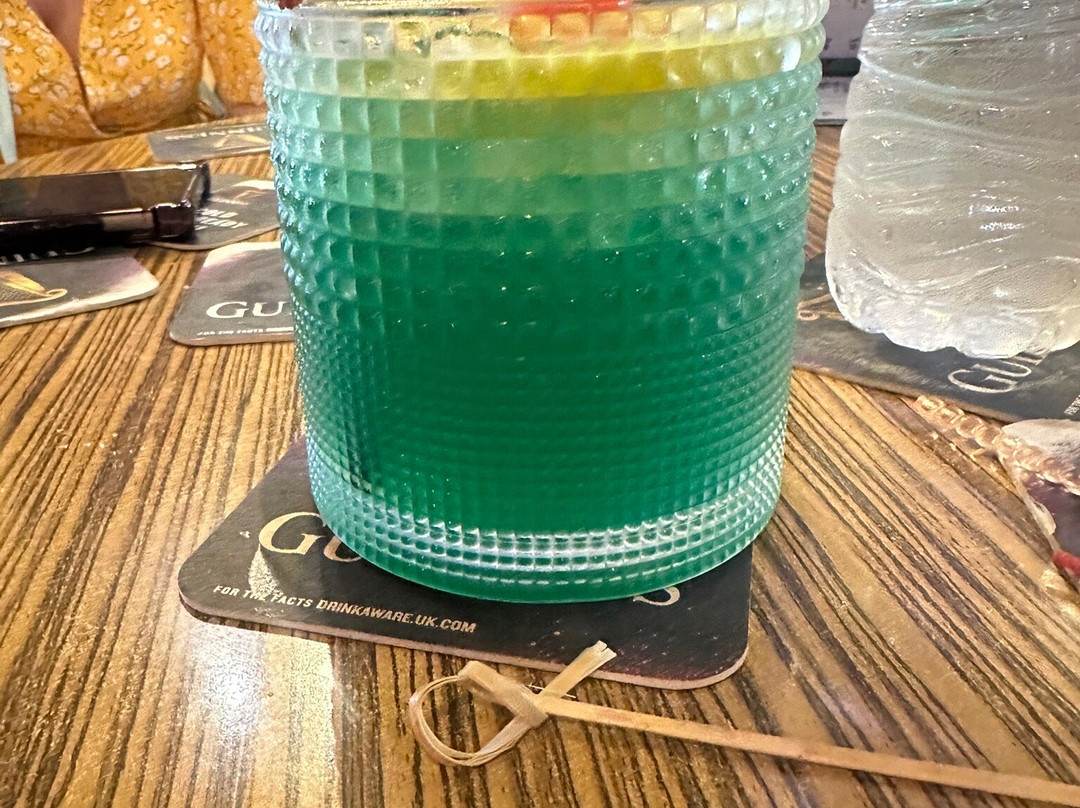 Friends Bar-卡拉马其必去景点