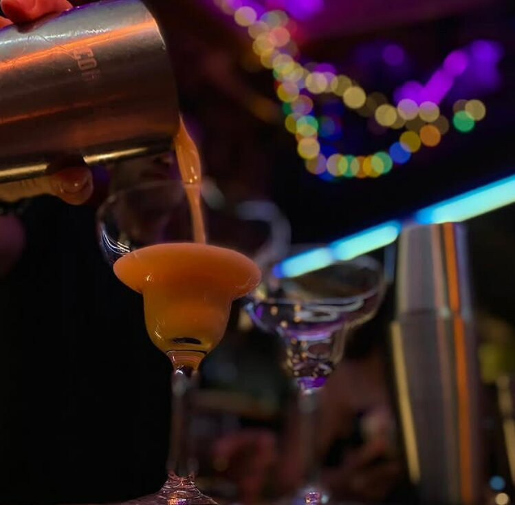 Waka Bar