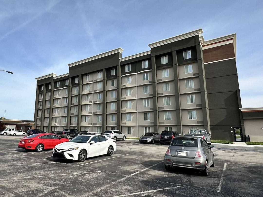 Beech Grove酒店住宿-La Quinta Inn & Suites By Wyndham Indianapolis South