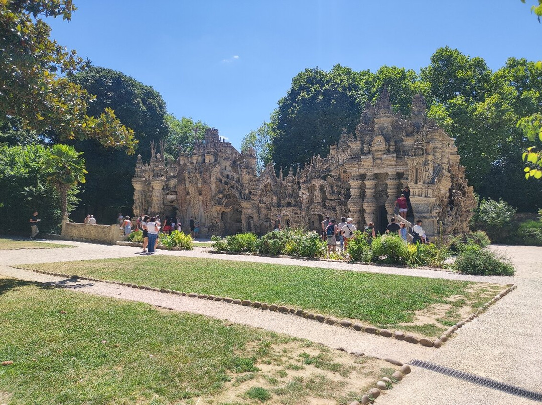 Palais Ideal du Facteur Cheval-Hauterives必去景点