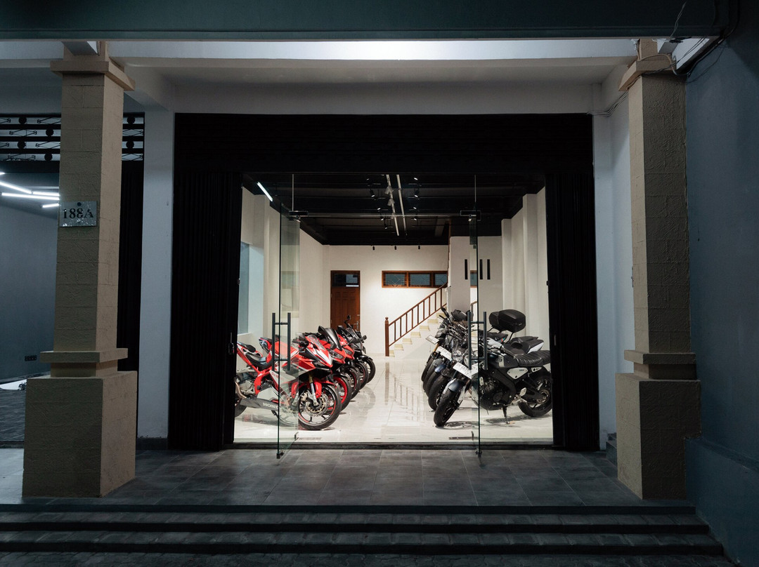 Motorcycle Rental Bali  by RedGecko Bikes-Pemecutan Klod必去景点