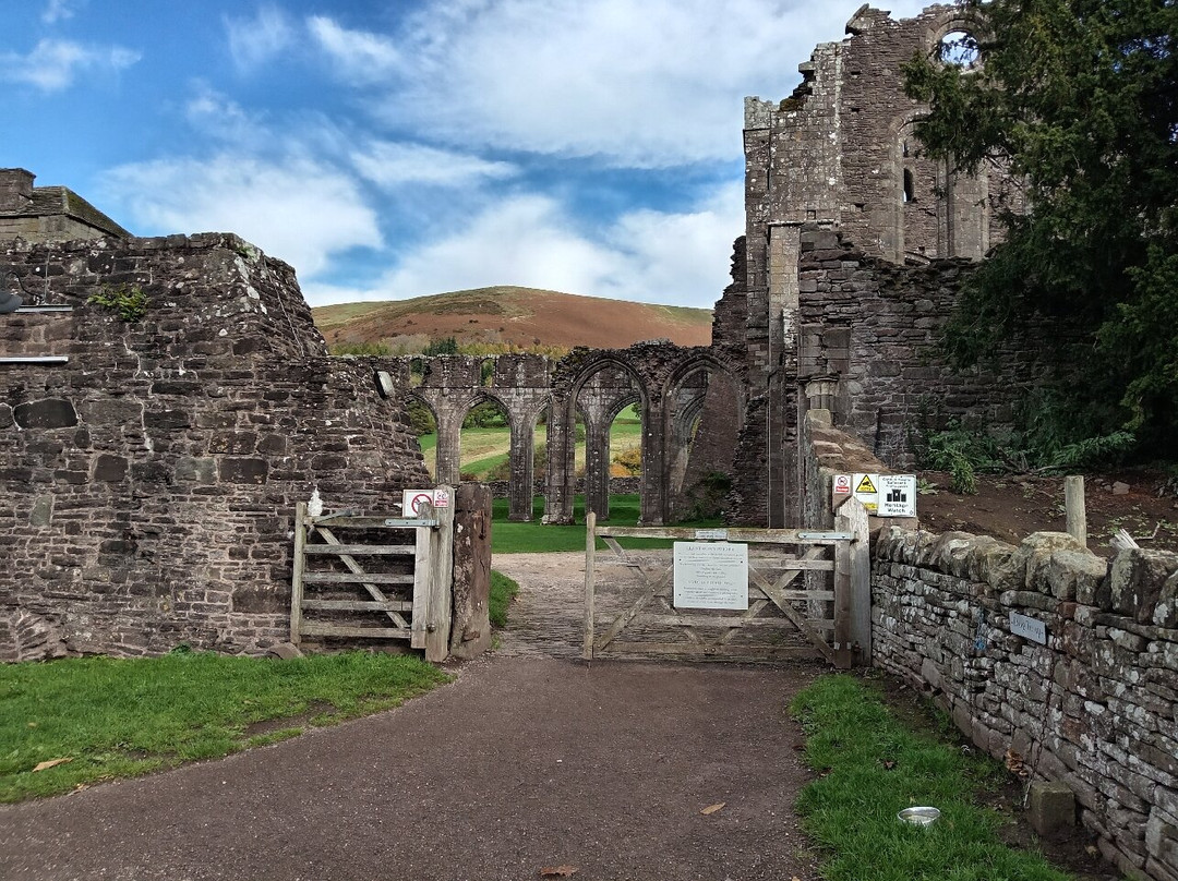 Llanthony Priory-Llanthony必去景点