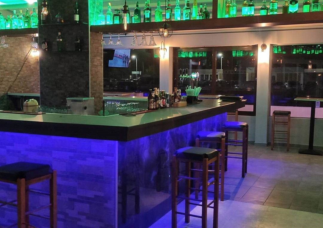Antonis Cocktail Bar-科林比亚必去景点
