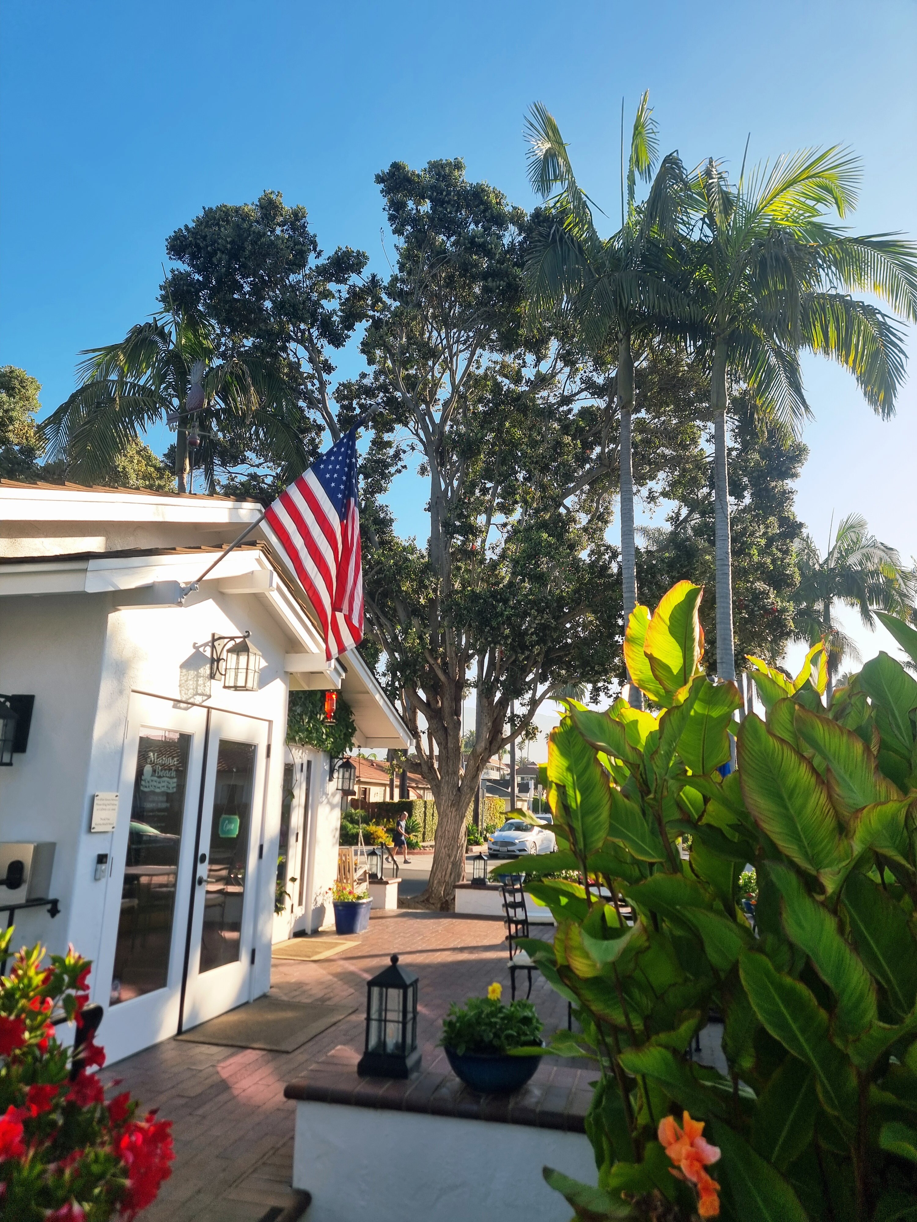 玛丽娜海滩汽车旅馆-官方