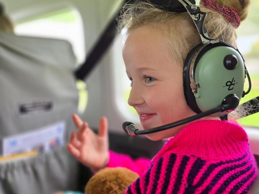 Spitfires.com "The Spitfire Academy"-奇切斯特必去景点