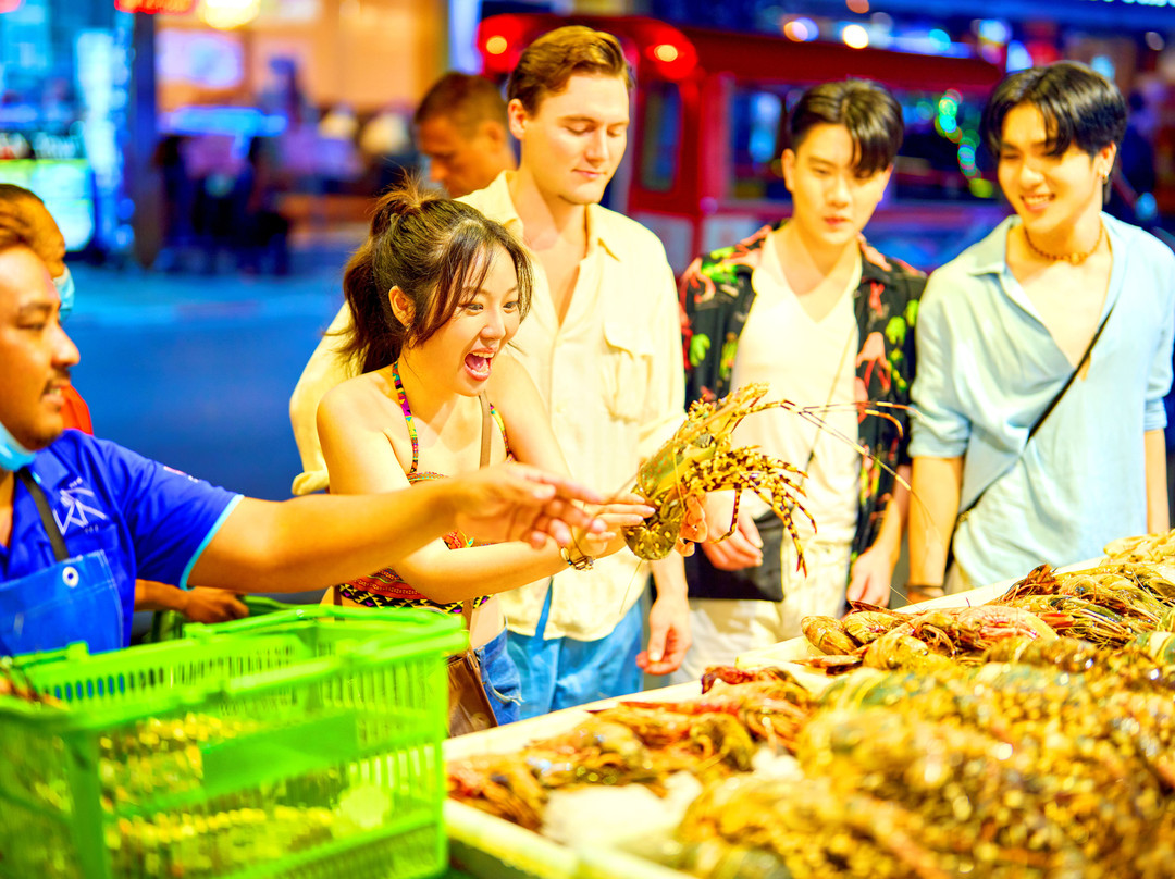 Beyond Night Market-芭东海滩必去景点