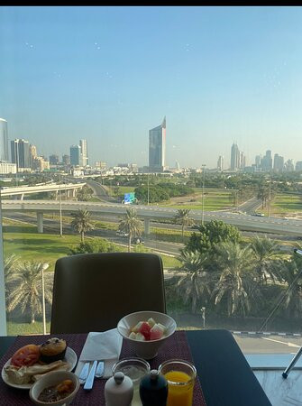 Taj Jumeirah Lakes Towers主图