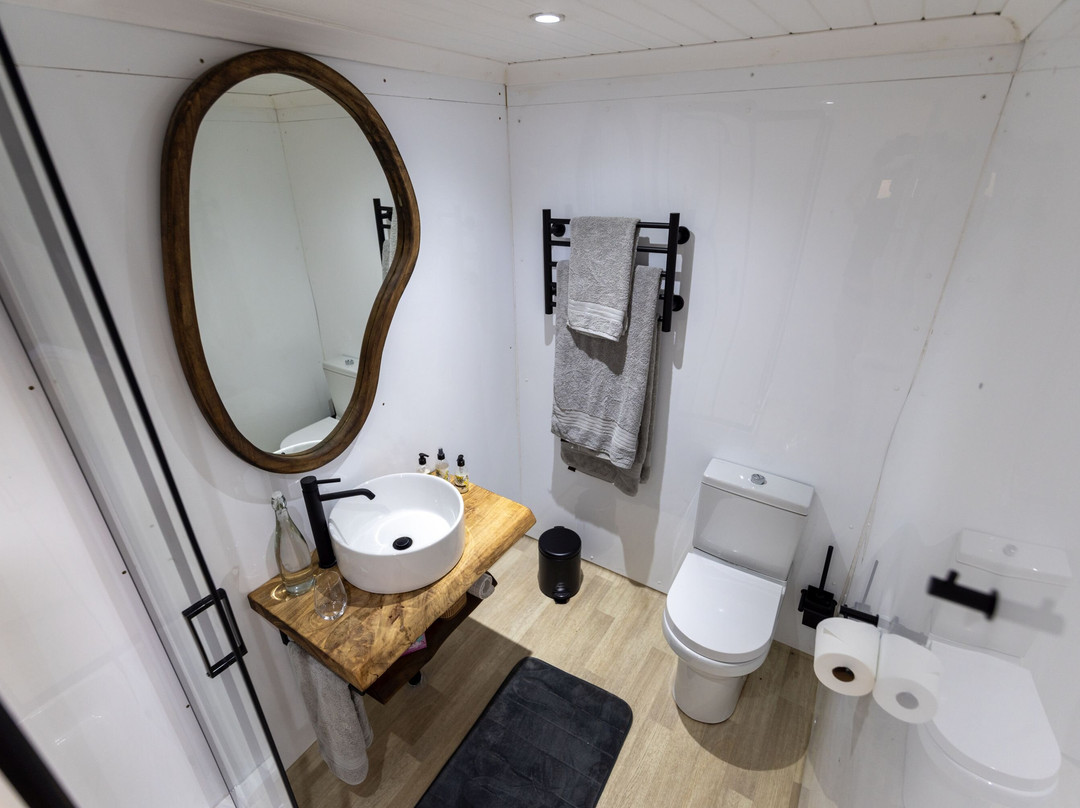 Okavango Houseboats-奥卡万戈三角洲必去景点