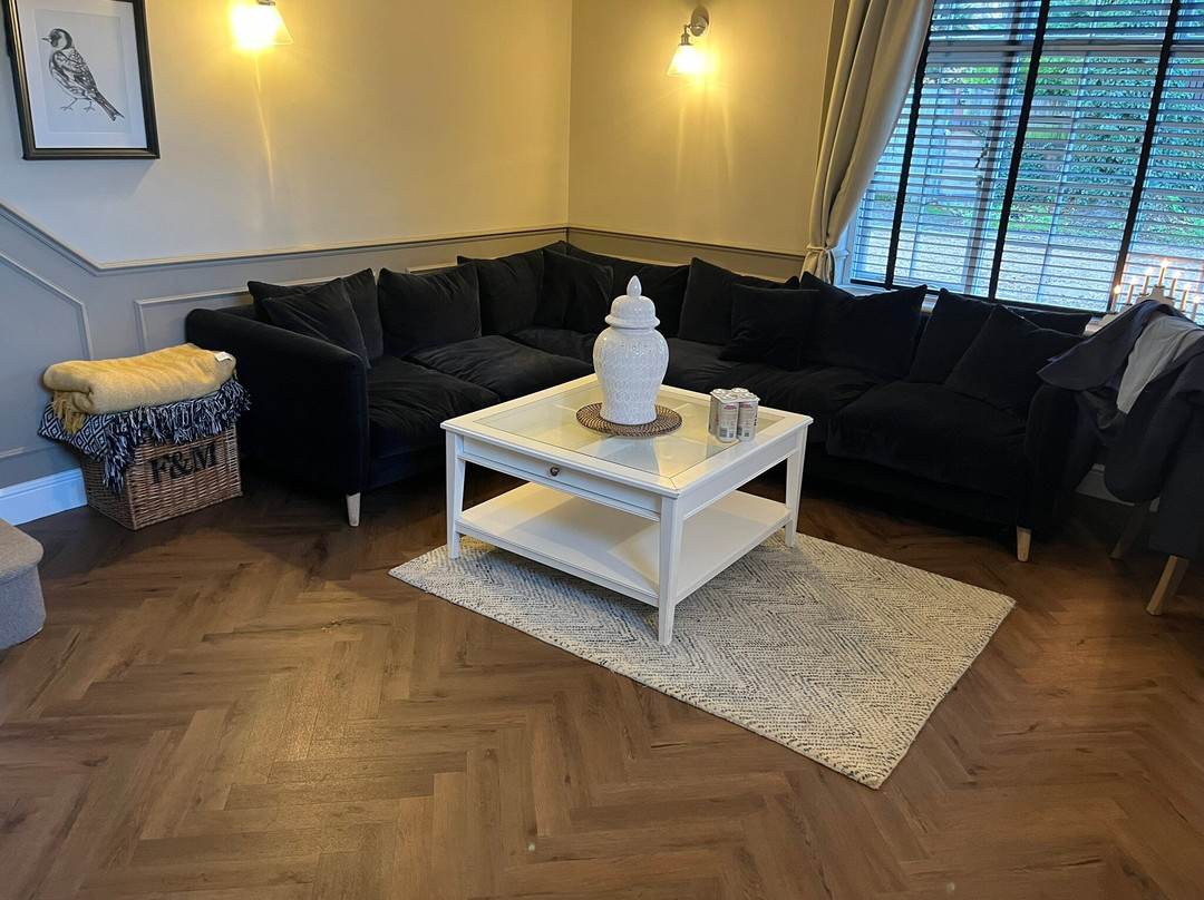 Worlington Hall主图