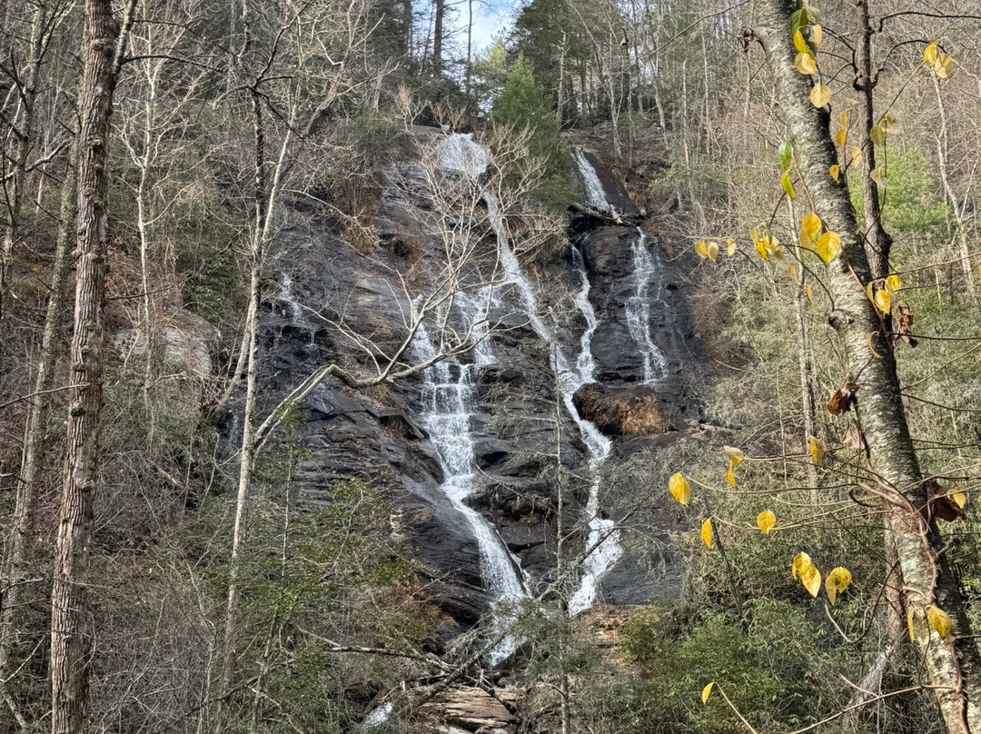 Dukes Creek Falls Trail-海伦必去景点