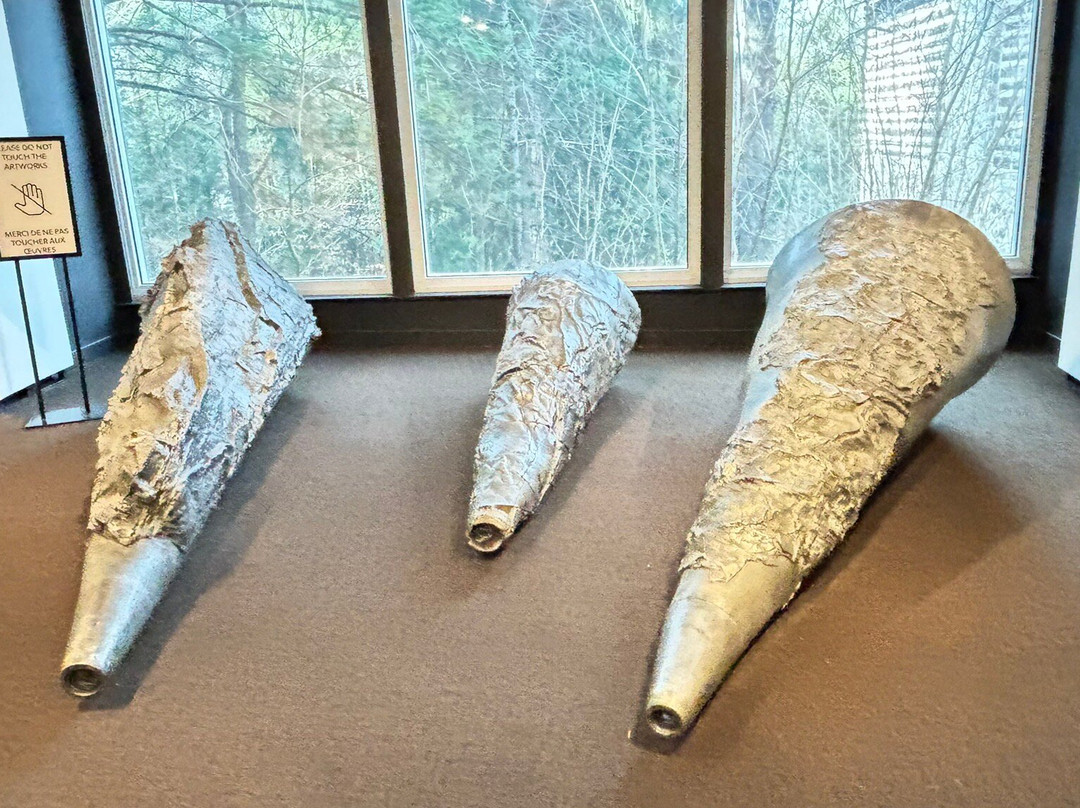 McMichael Canadian Art Collection-克兰堡必去景点