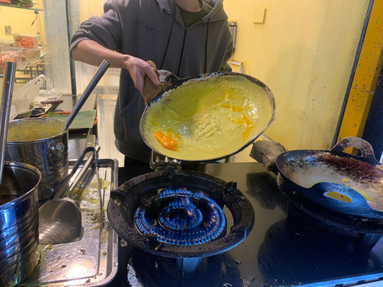 Roll with locals-河内必去景点