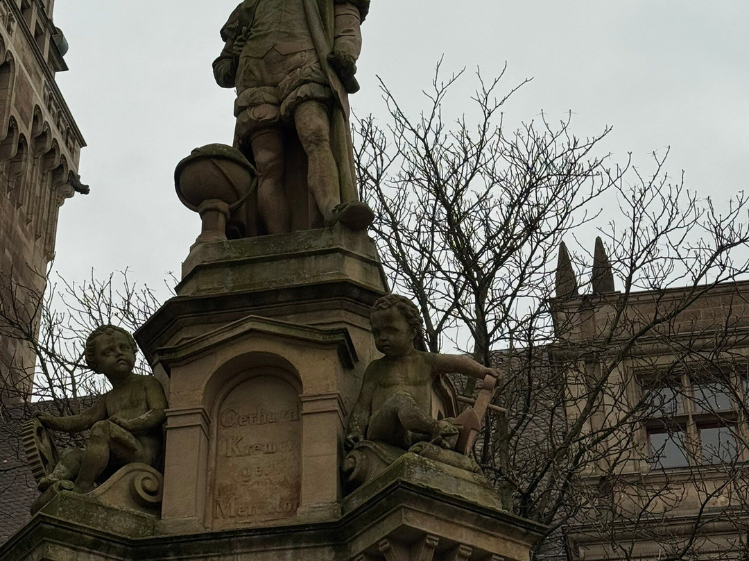 Mercatorbrunnen-杜伊斯堡必去景点