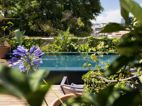 奈利罗莱夏朵酒店主图