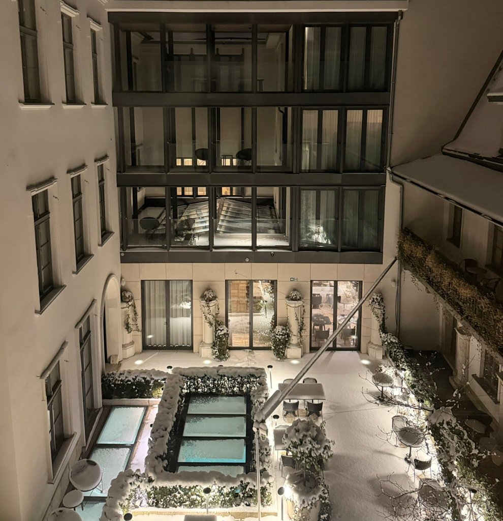 H15 Luxury Palace-官方