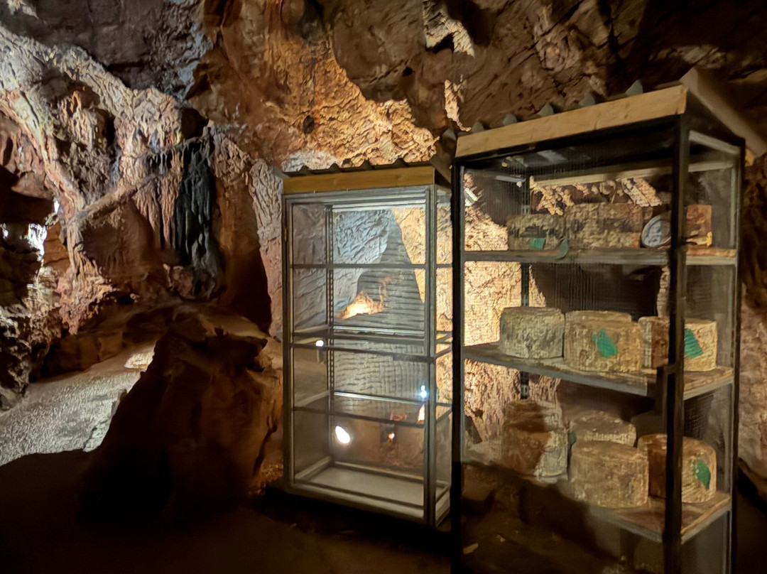 肯特洞穴-托基必去景点