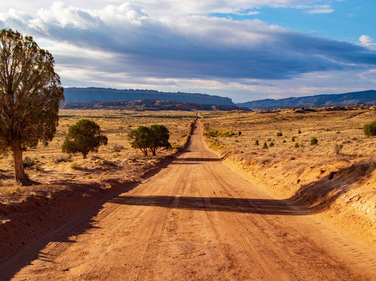 Notom Road Scenic Backway-圆顶礁国家公园必去景点