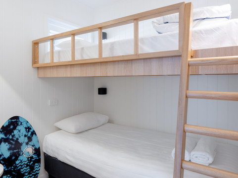 The Rocks Resort主图