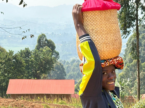 Piece of Uganda Safaris-恩德培必去景点