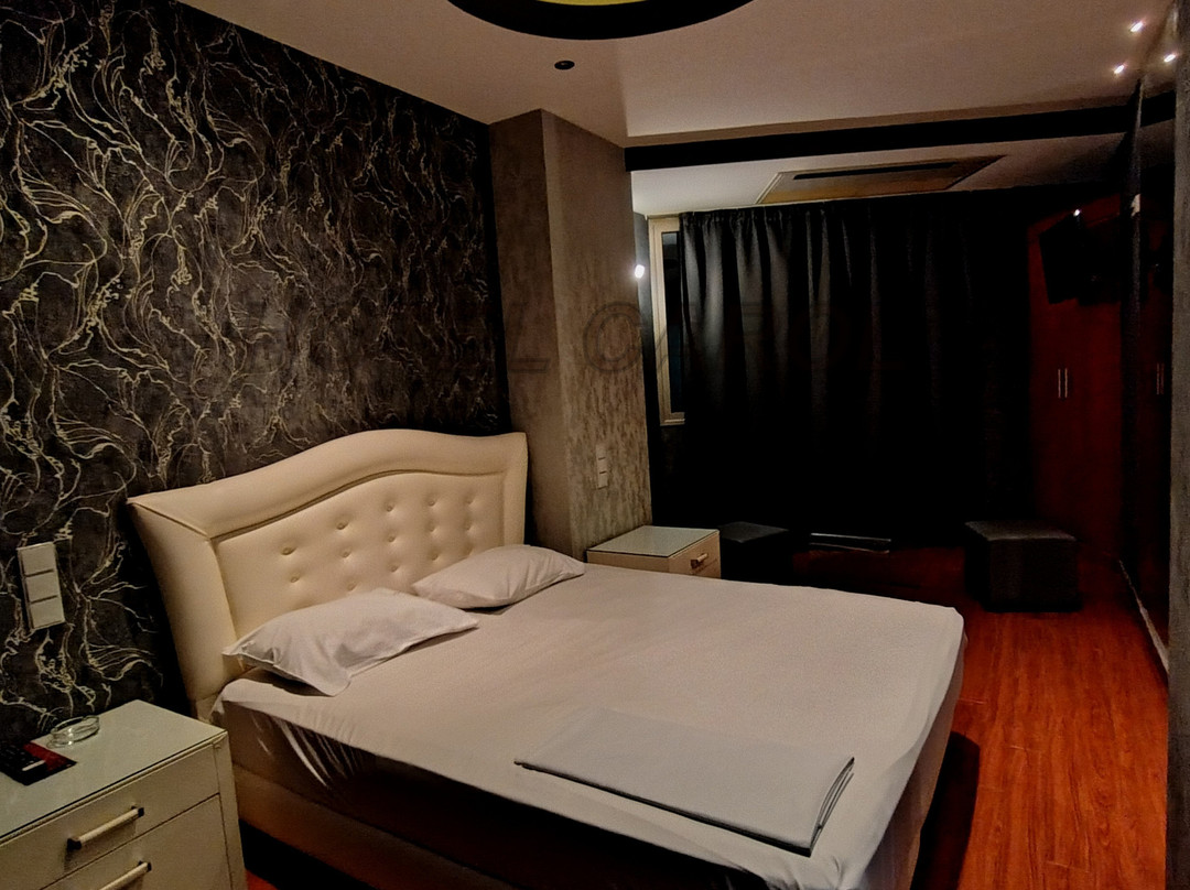 卡罗尔酒店主图