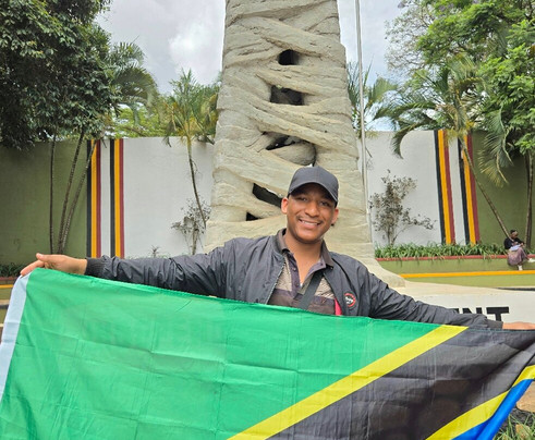 Independence Monument-坎帕拉必去景点