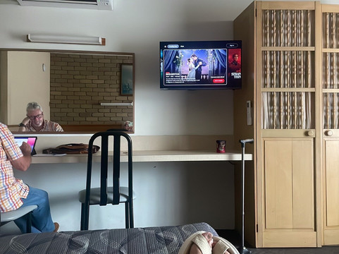 市中心汽车旅馆主图